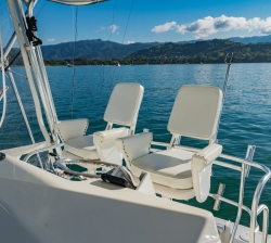 🚤 SE VENDE  YATE CABO 2003 – MARINA LOS SUEÑOS 🌴 📍 Ubicación: Marina Los Sueños, Costa Rica